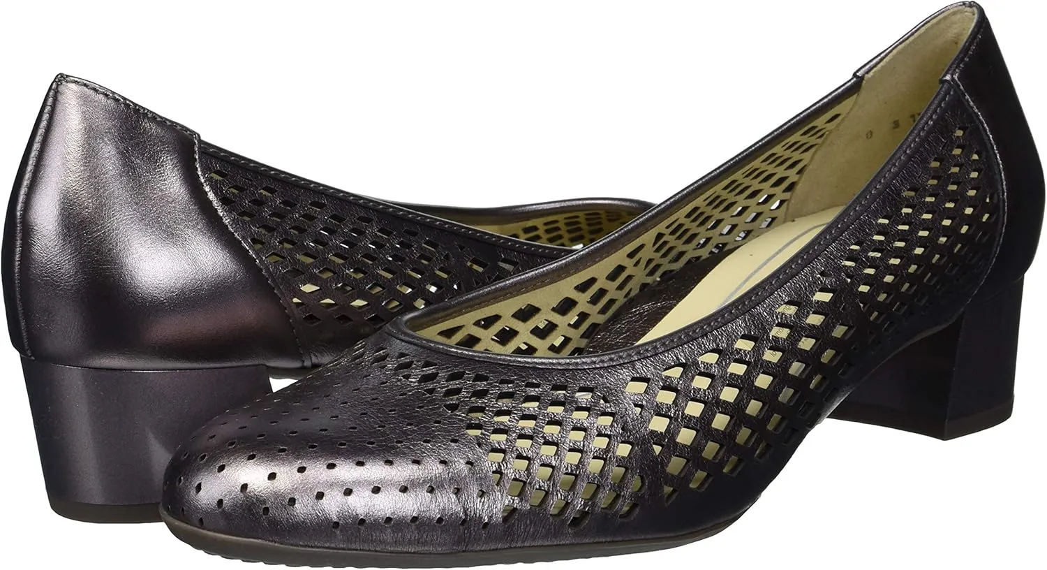 ARA Women's Perforated Pumps