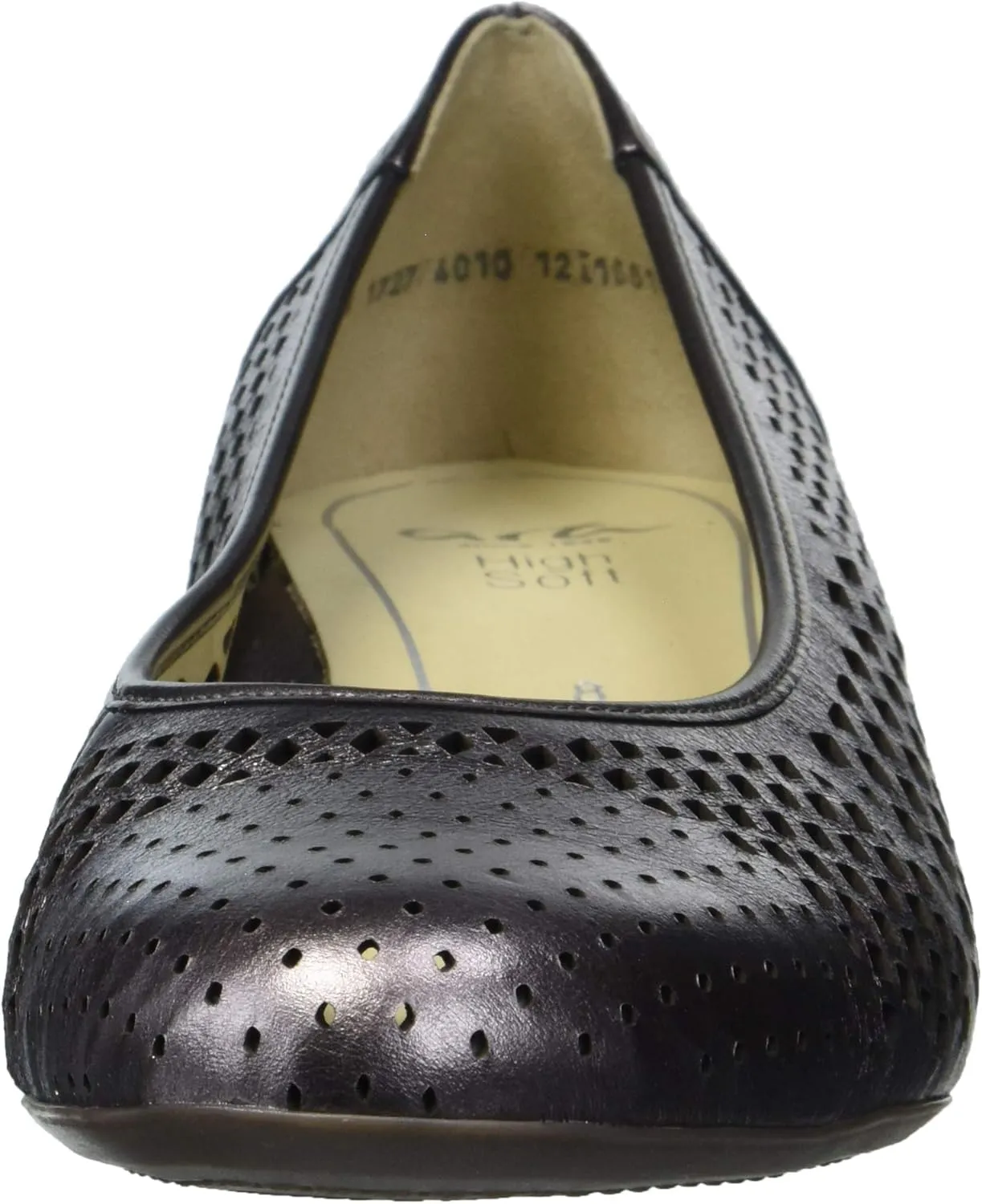 ARA Women's Perforated Pumps