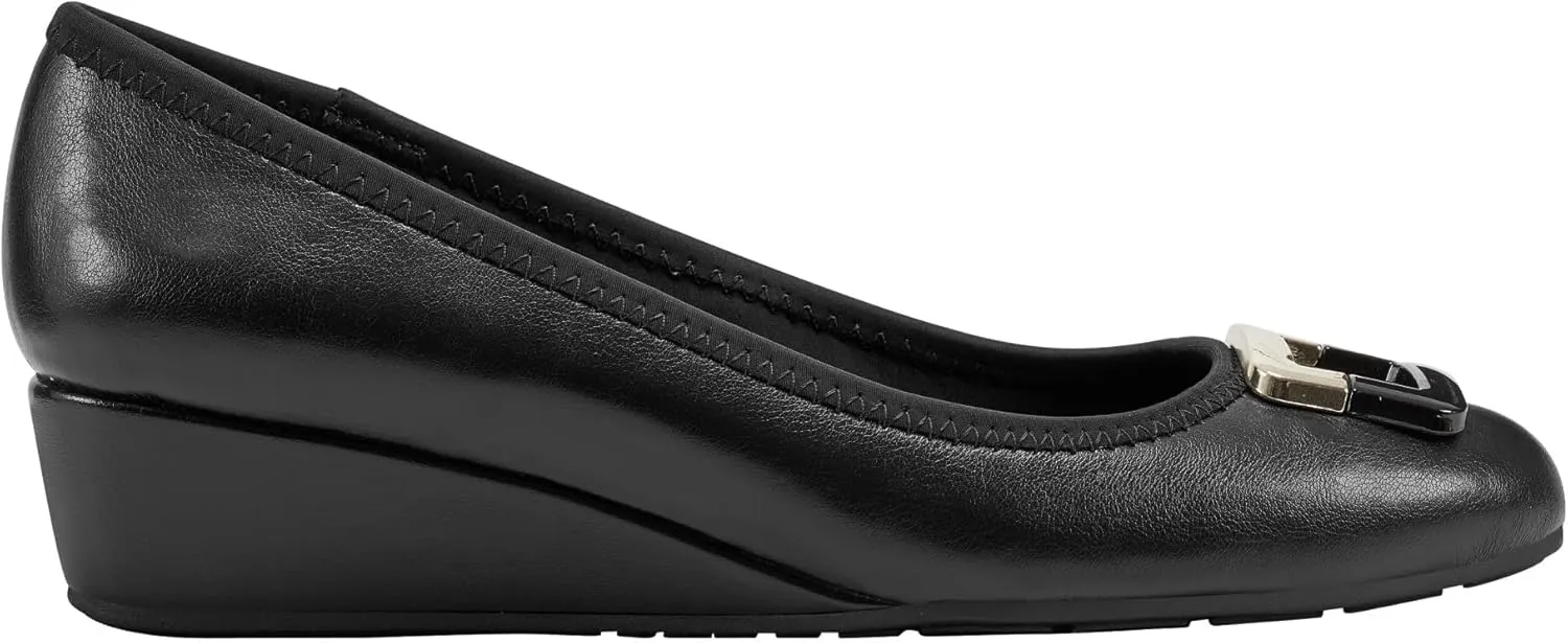 Bandolino Women's Tad Pump
