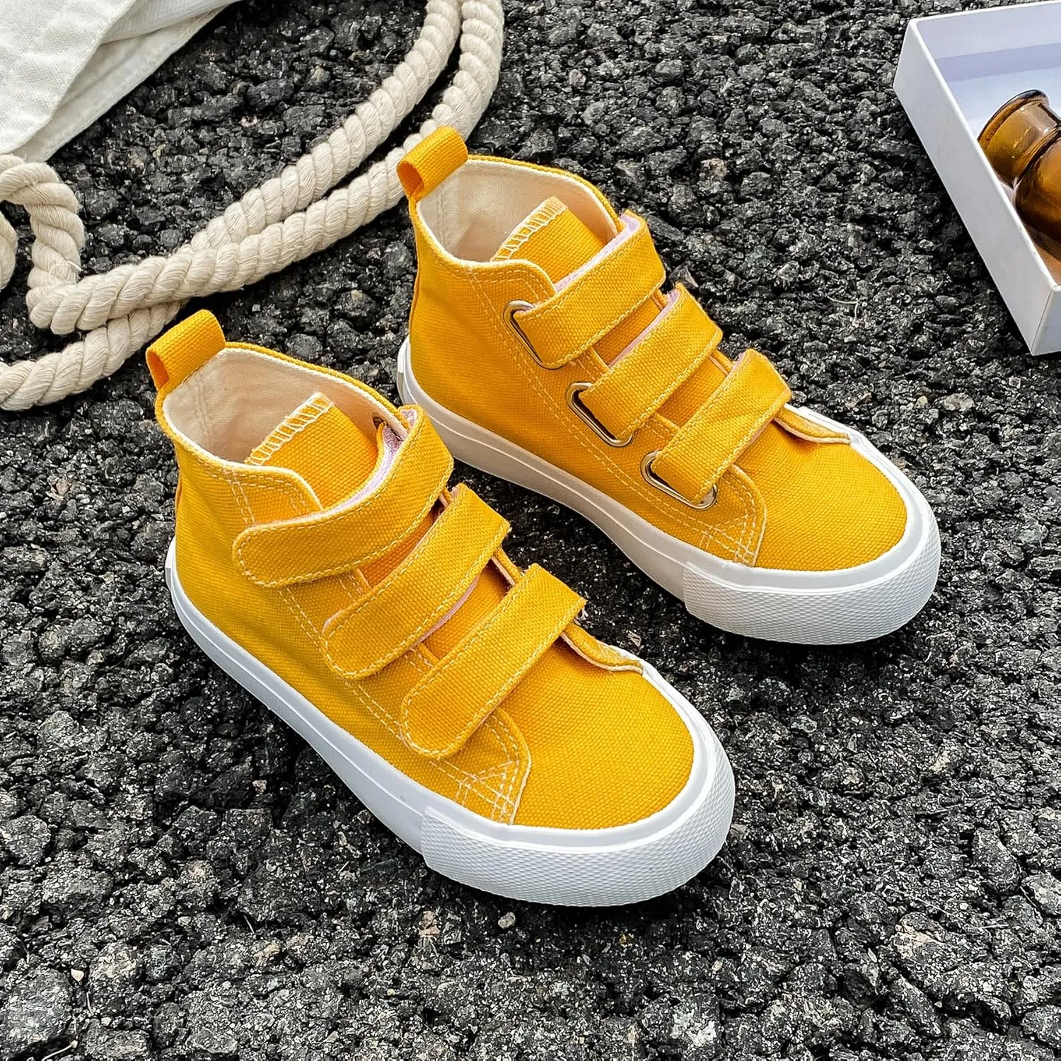 Boys and Girls High Top Children's Canvas Shoes Solid Color Sticky Button Casual Shoes Start School Season Little White Shoes Fashion Sneakers Shoes