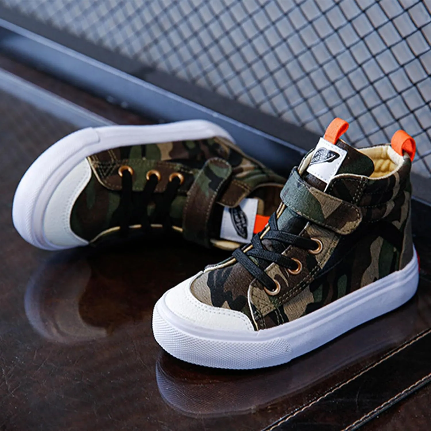 Boys High-top Canvas Shoes Kids Hook and Loops Casual Sneakers Non-Slip Sole Footwear