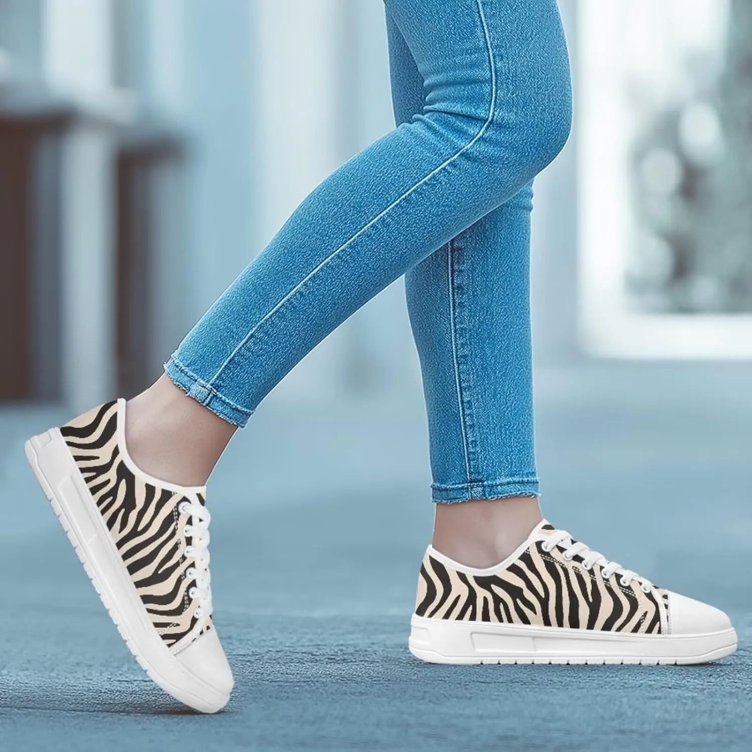 Classic Fashion Sneakers Canvas Shoes for Women Lace Up Low Top Canvas Casual Sneakers Lightweight Breathable Wide Toe Shoes