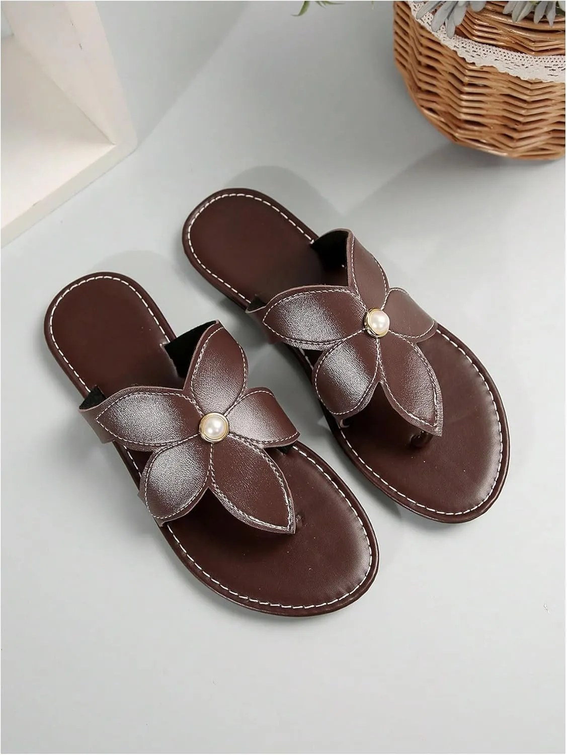 GORGLITTER Women's Pearls Floral Thong Sandals Open Toe Flip Flops Pu Leather Dressy Slippers