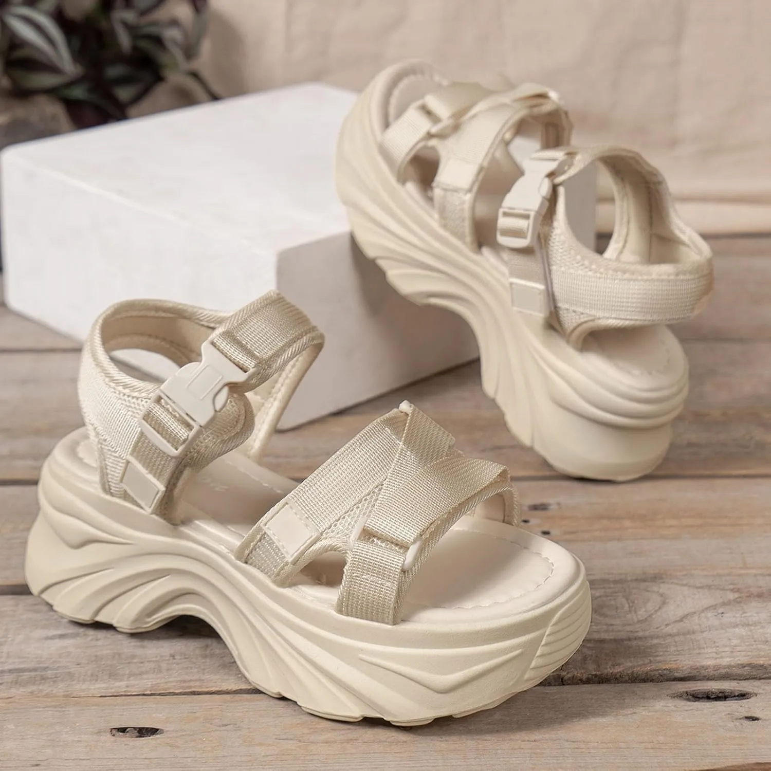 Ladies Casual Solid Color Thick Bottom High Heel Buckle Large Size Sports Sandals Cute Summer Shoes Women