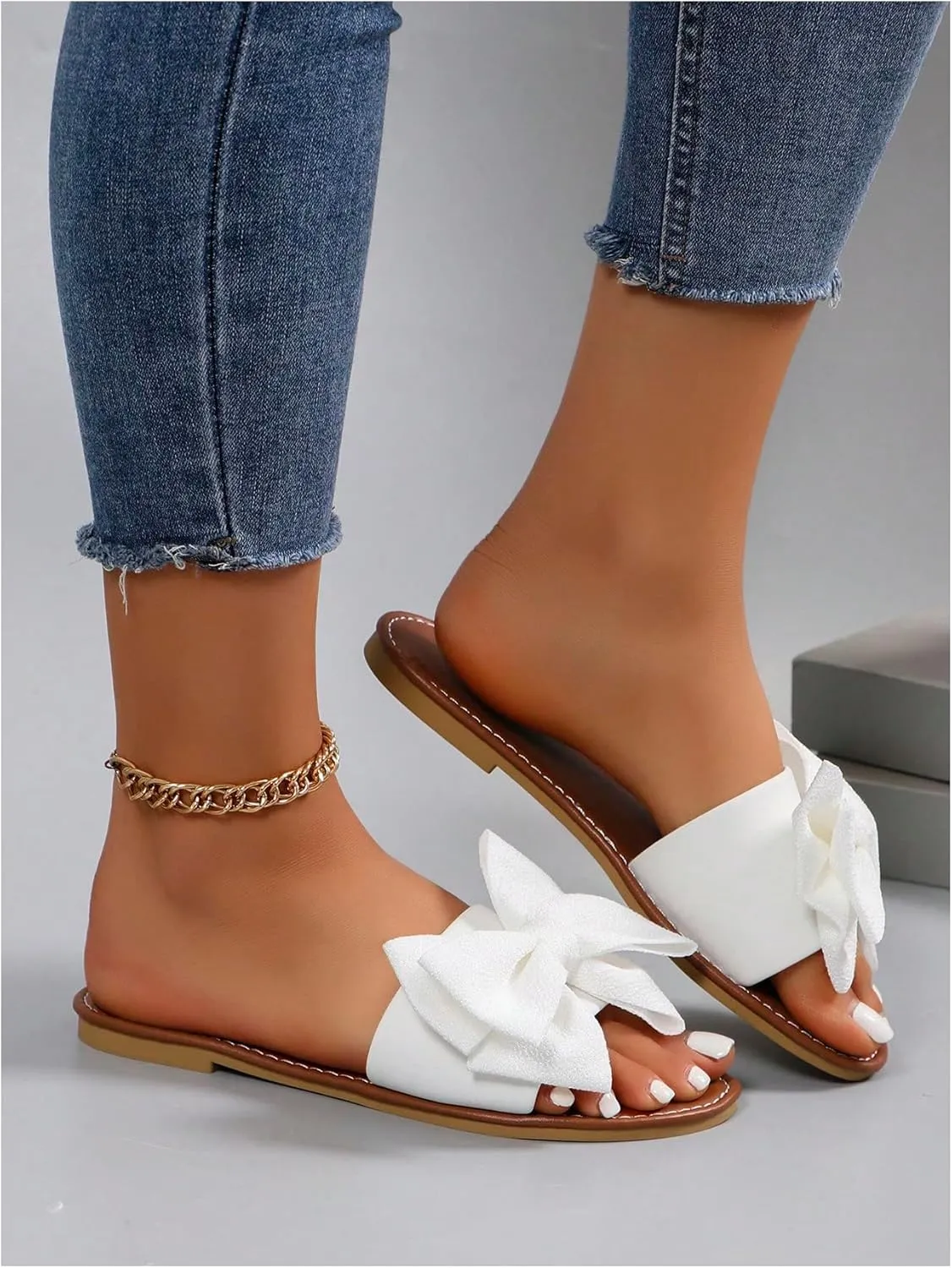 MakeMeChic Women's Bow Sandals Summer Beach Cute Flats Slides Slippers