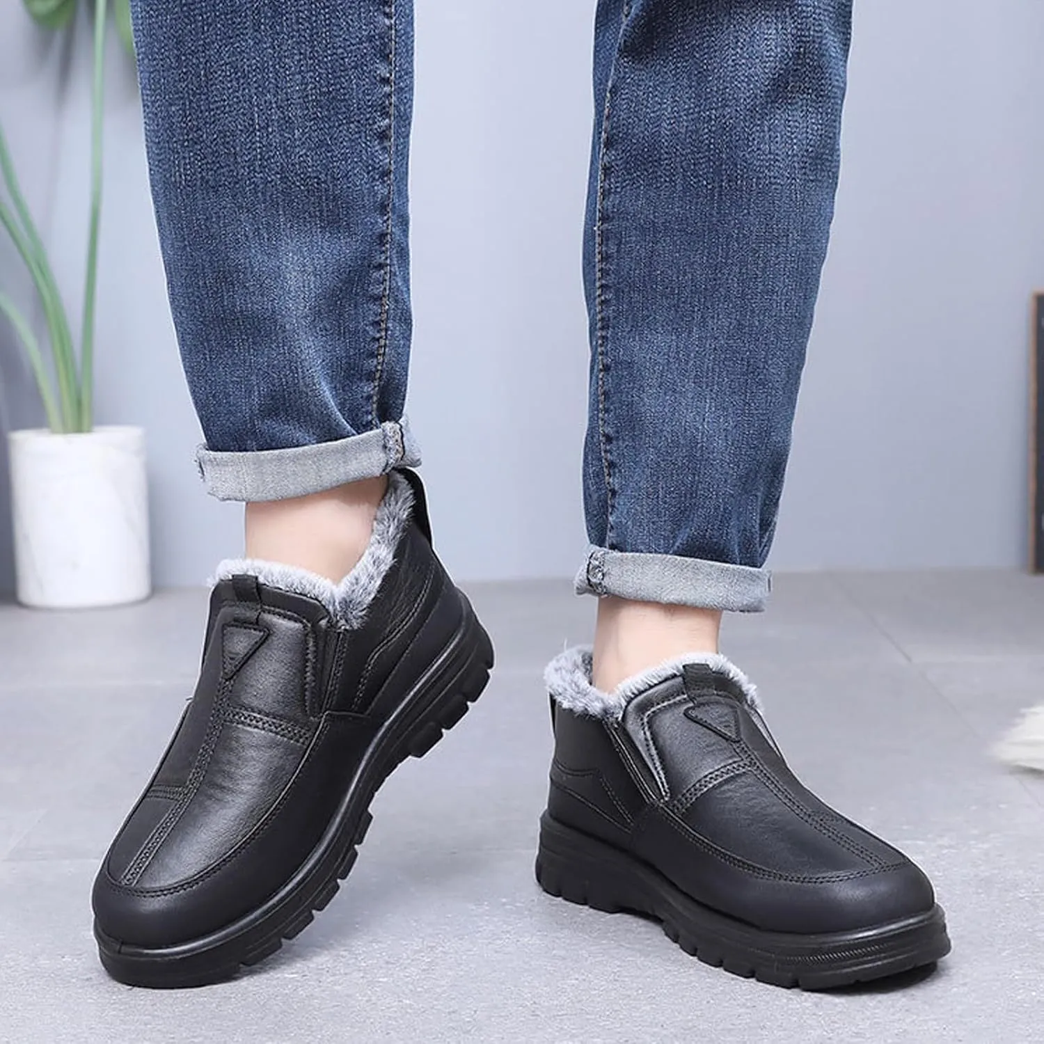 Men's Leather Slip On Platform Snow Boots Winter Warm Fur Lined High Top Non-Slip Outdoor Sneakers Boots Comfort Office Dress Walking Loafers Shoes