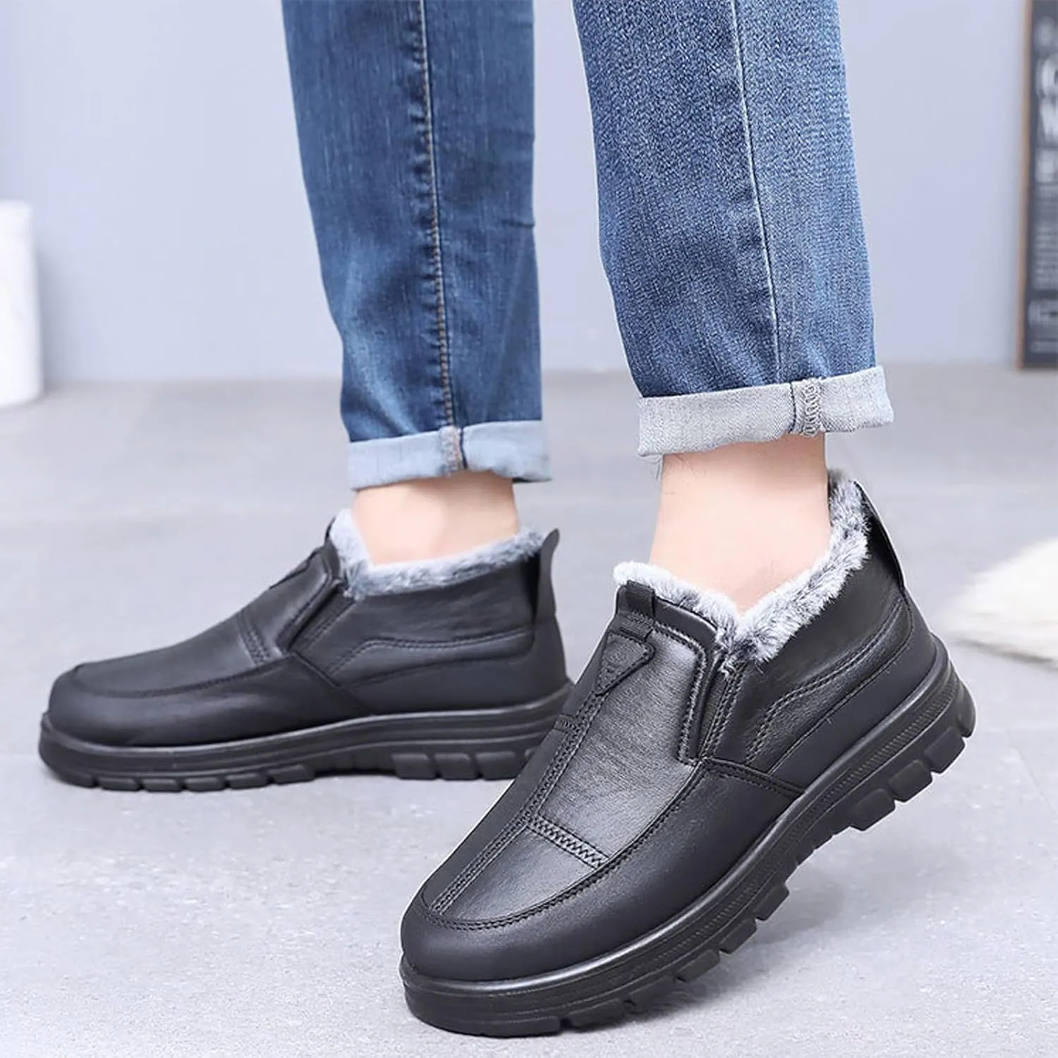 Men's Leather Slip On Platform Snow Boots Winter Warm Fur Lined High Top Non-Slip Outdoor Sneakers Boots Comfort Office Dress Walking Loafers Shoes