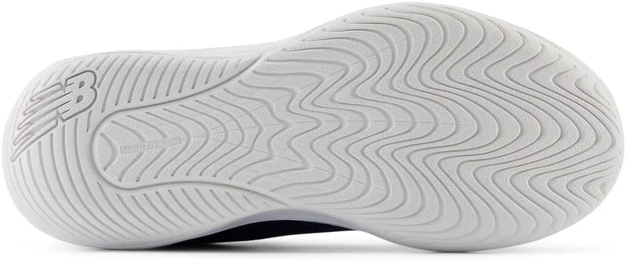New Balance Women's 696v6 Tennis Shoe