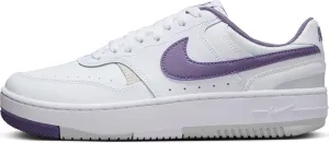 Nike Women's Sports Shoe