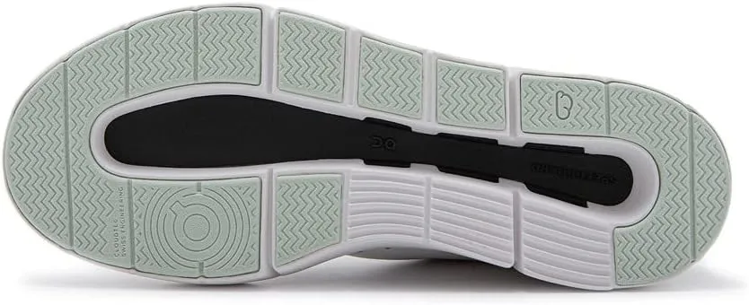 On Women's The Roger Advantage Sneakers