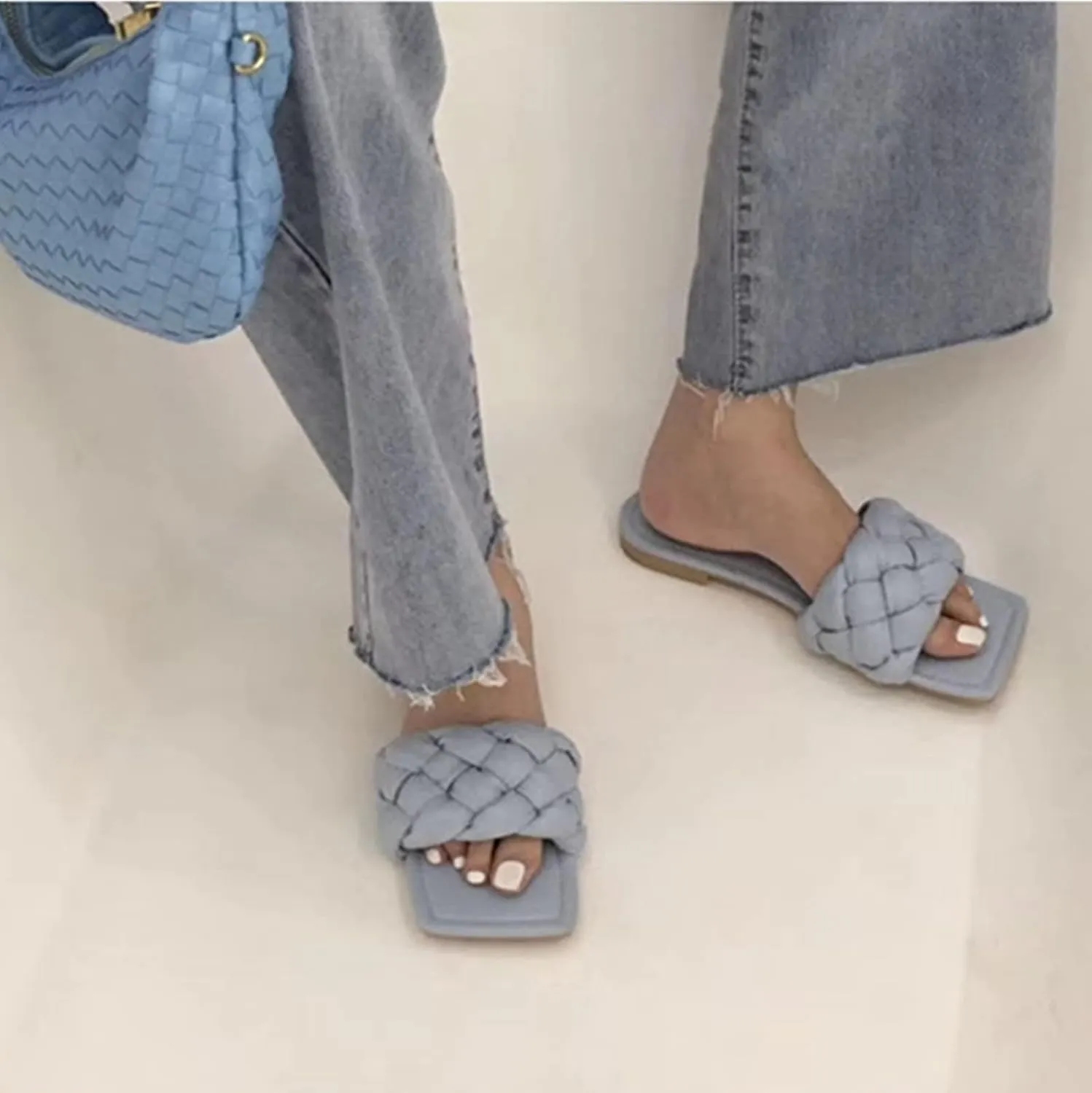 QMFUR Women Square Toe Flat Sandals Woven Leather Slippers Beach slides