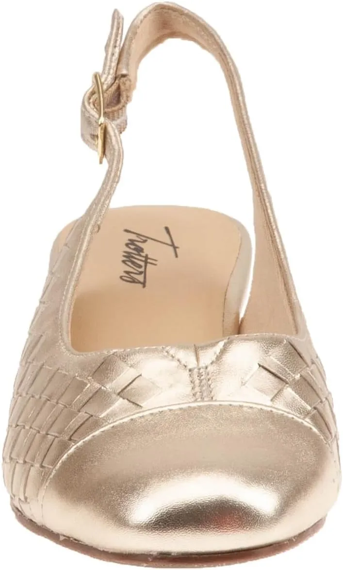 Trotters Women's DEA Woven Pump
