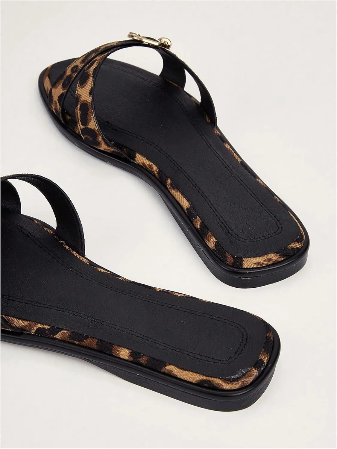Verdusa Women's Leopard Criss Cross Dressy Sandals Buckle Open Toe Leather Slip on Slippers