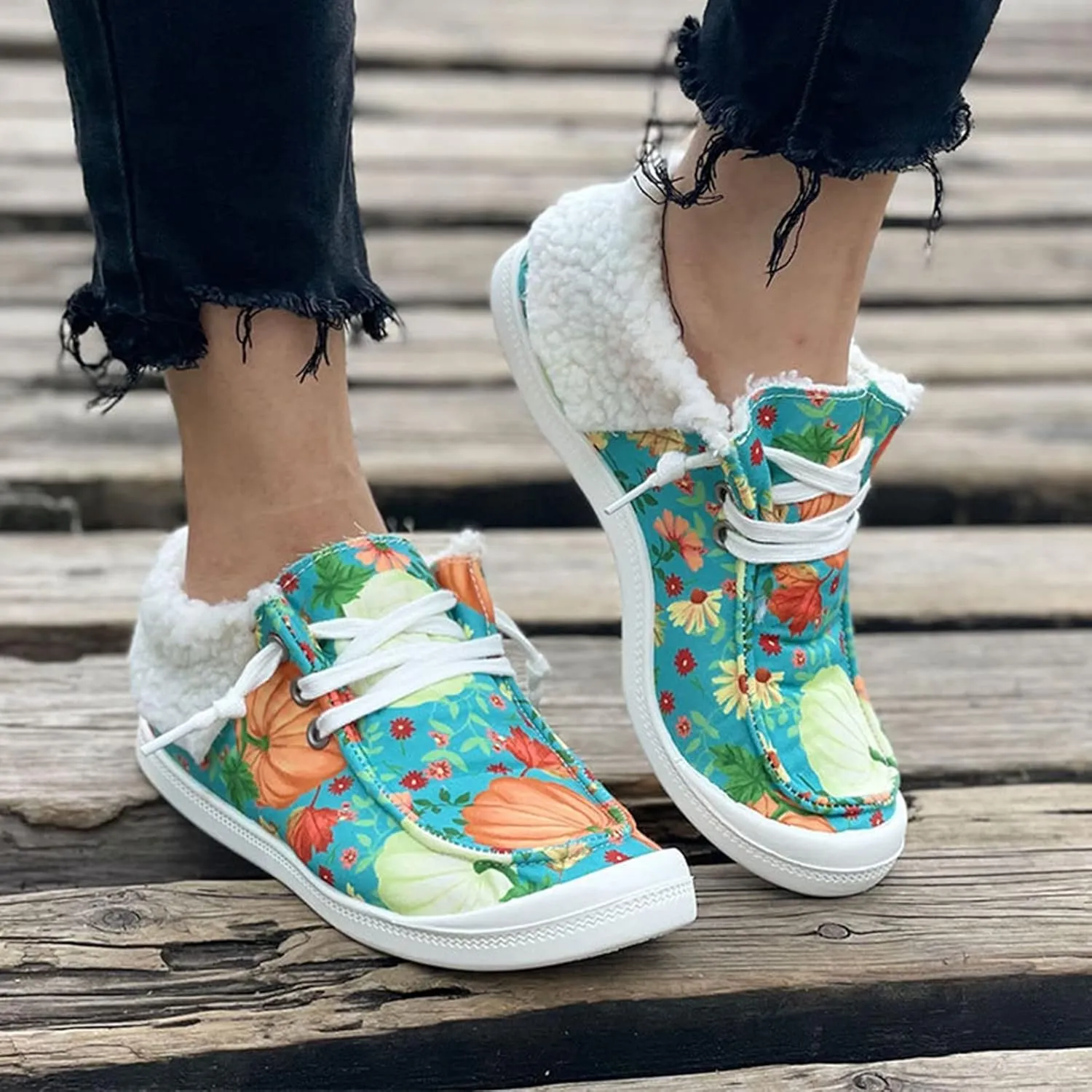 Walking Shoes Women Christmas Fleece Flat Bottom Warm Woolen Slip On Sneakers Women Sports Running Shoes Causal Travel womens loafers
