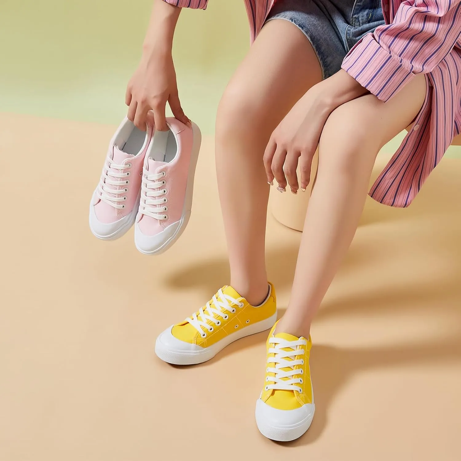 Witwatia White Tennis Shoes Low Top Canvas Sneakers Fashion Casual Walking Shoes for Women