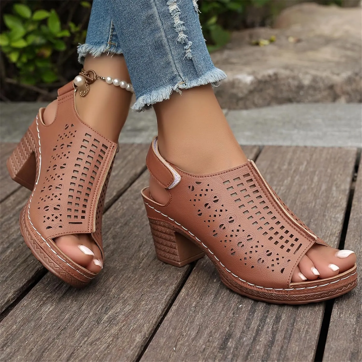 Women Peep Toe Chunky Heeled Sandals Block Heel Cutout Roman Sandals Buckle Ankle Strap Summer Casual Outdoor Dress Shoes