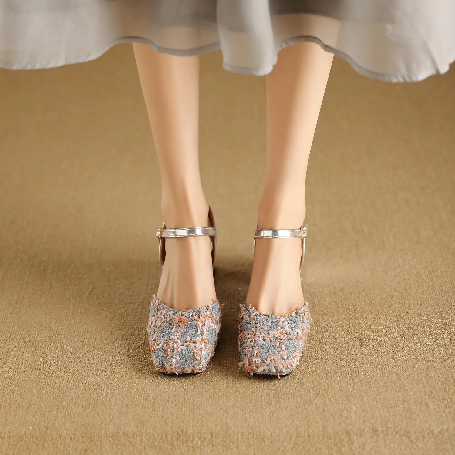 Women's JS35 Fringed Ankle Strap Low Top Fabric Low Block Heeled Sandals