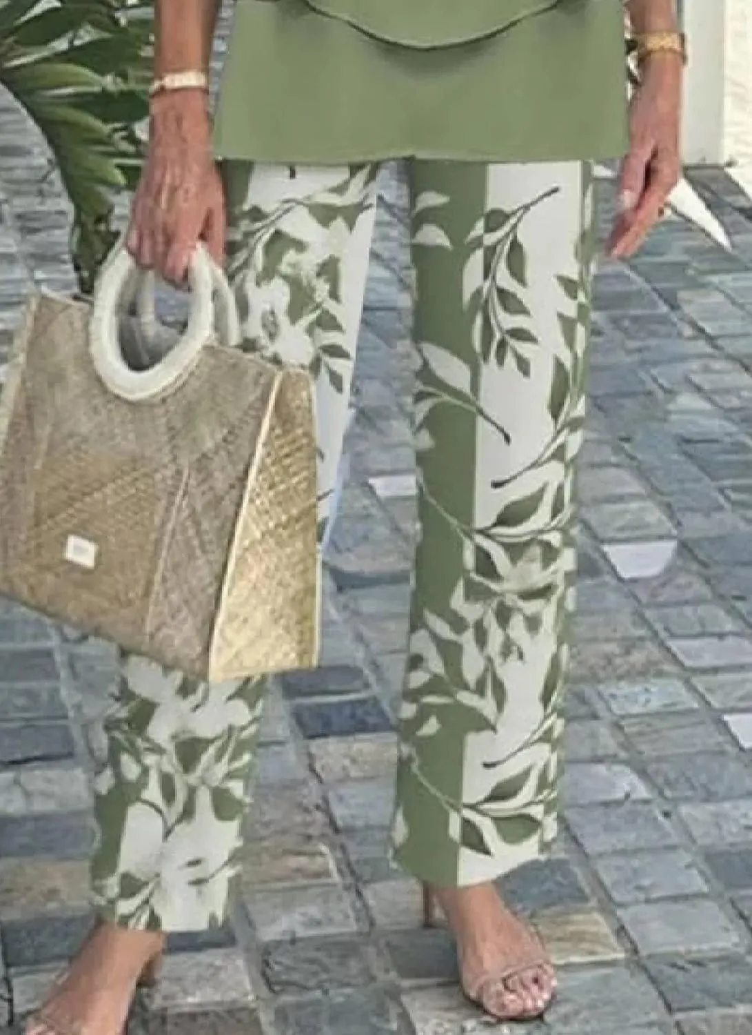 Womens Summer Green 3/4 Sleeve V Neck Printed Casual Trousers Two Piece Commuting Daily Suit